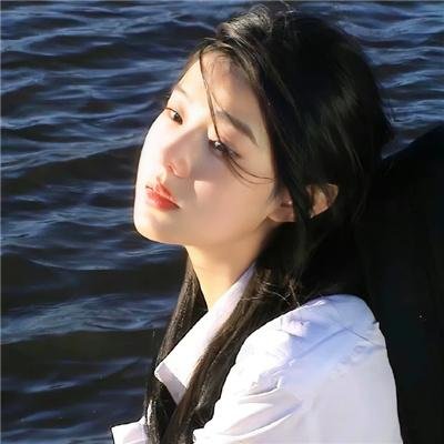 酷爱电影的庞波小姐